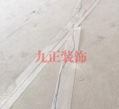 环氧地坪开裂基层处理